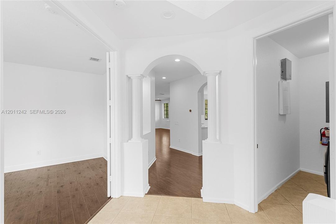 Active With Contract: $699,000 (3 beds, 2 baths, 2290 Square Feet)