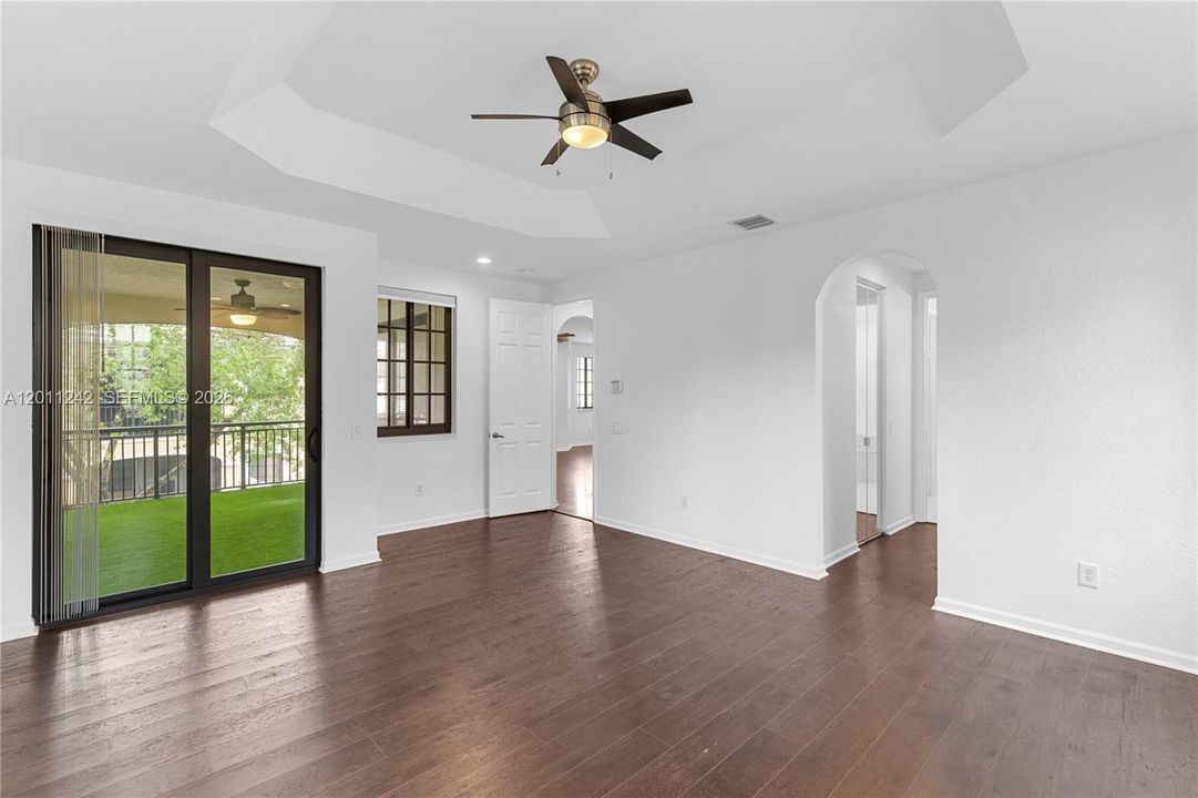 Active With Contract: $699,000 (3 beds, 2 baths, 2290 Square Feet)