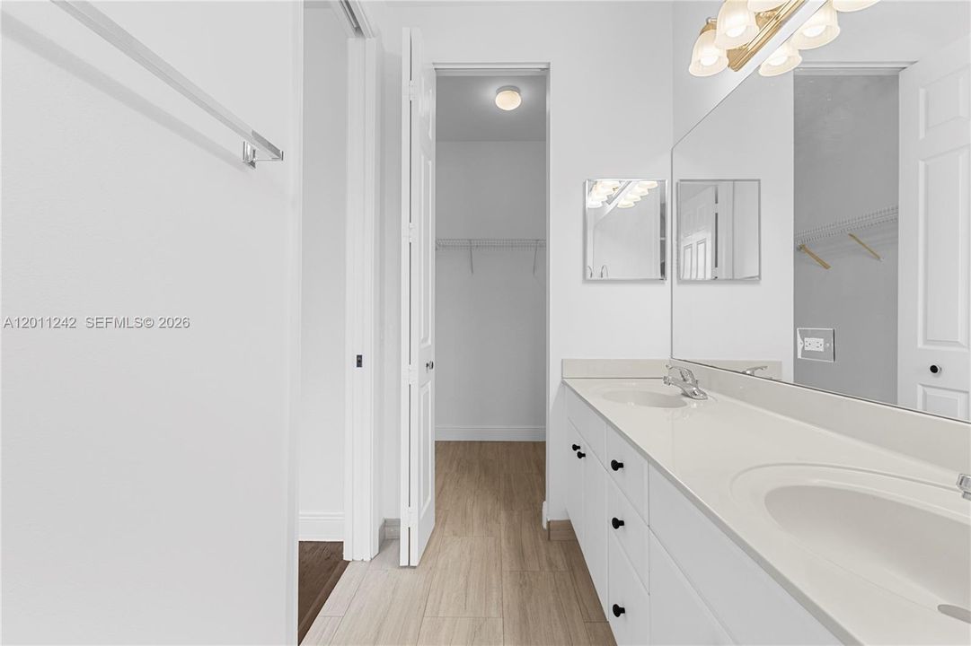 Active With Contract: $699,000 (3 beds, 2 baths, 2290 Square Feet)