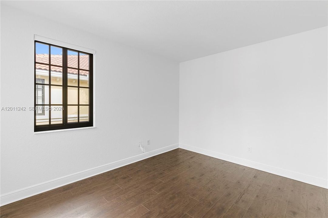 Active With Contract: $699,000 (3 beds, 2 baths, 2290 Square Feet)