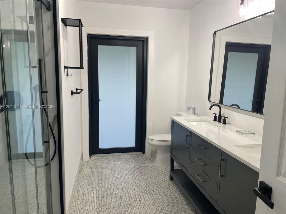 Recientemente alquilado: $5,600 (3 camas, 2 baños, 2393 Pies cuadrados)