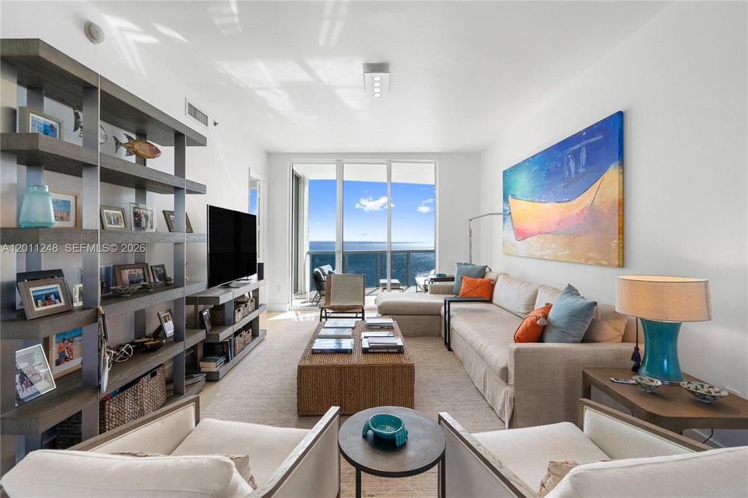 For Sale: $1,999,990 (3 beds, 3 baths, 2327 Square Feet)