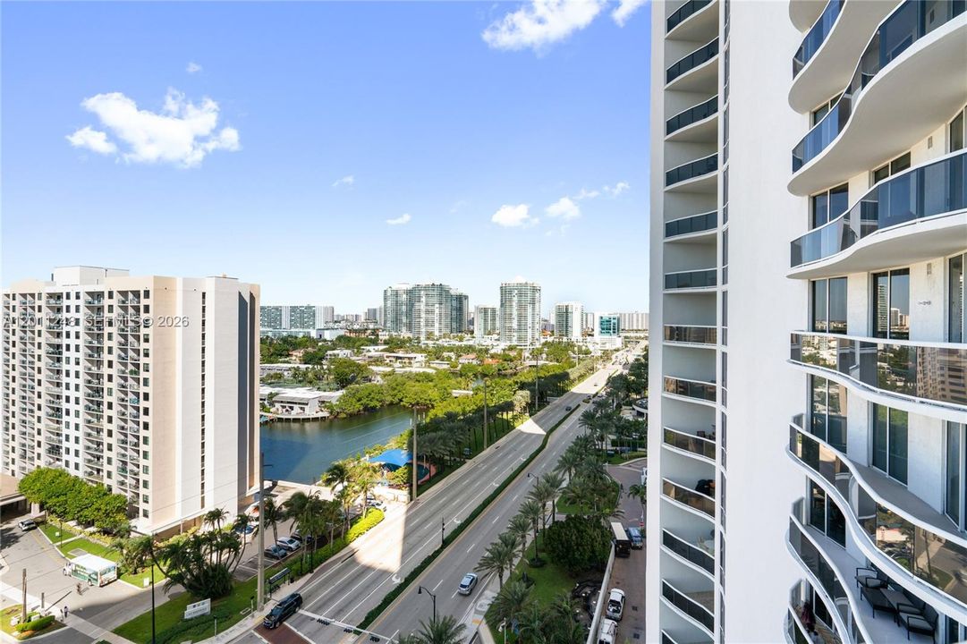 For Sale: $1,999,990 (3 beds, 3 baths, 2327 Square Feet)