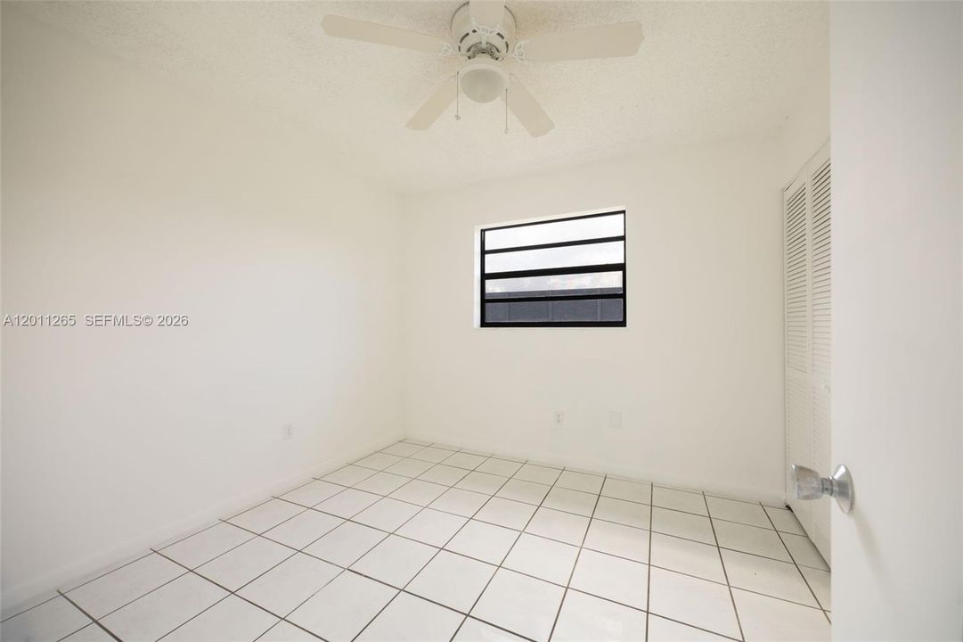 En Venta: $495,000 (4 camas, 2 baños, 1216 Pies cuadrados)