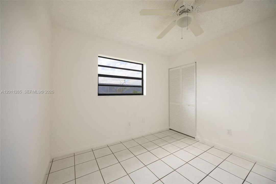 En Venta: $495,000 (4 camas, 2 baños, 1216 Pies cuadrados)