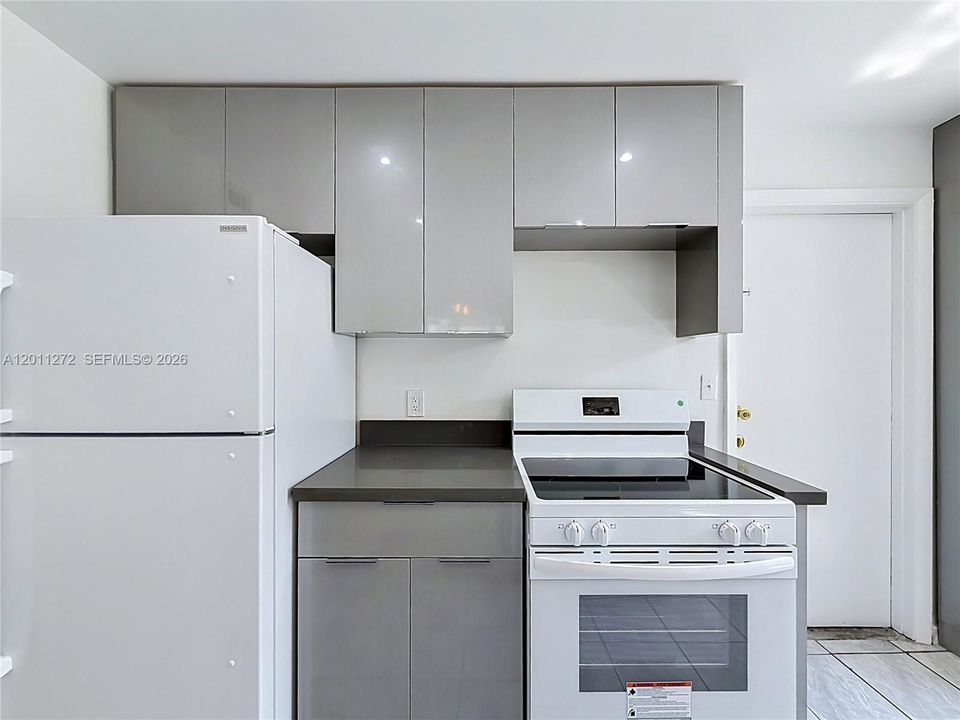 For Sale: $210,000 (2 beds, 2 baths, 1166 Square Feet)