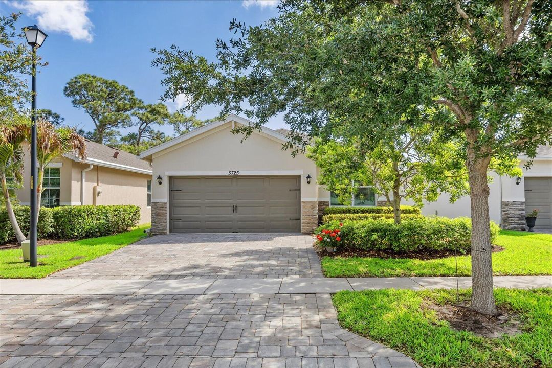5725 SE Kawana Trail