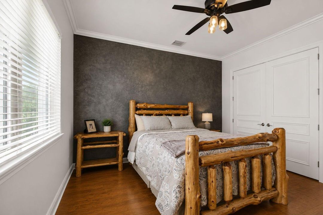 77-web-or-mls-11117 Green Bayberry Dr-10