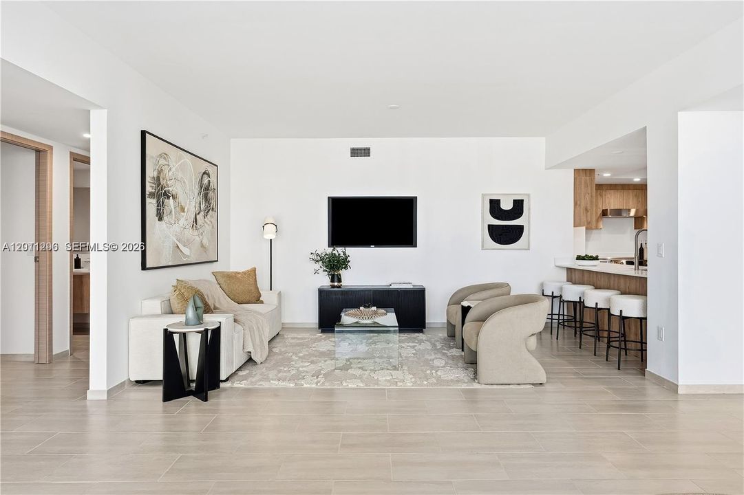 Active With Contract: $9,995 (3 beds, 3 baths, 0 Square Feet)