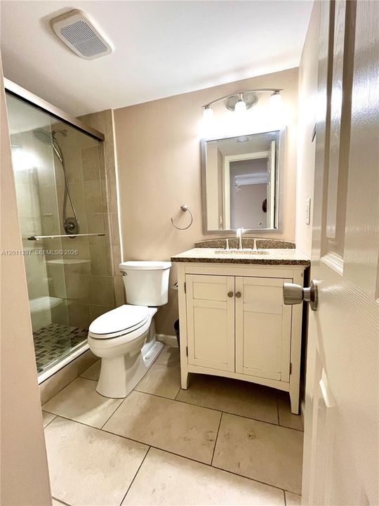 En Venta: $149,900 (2 camas, 2 baños, 990 Pies cuadrados)