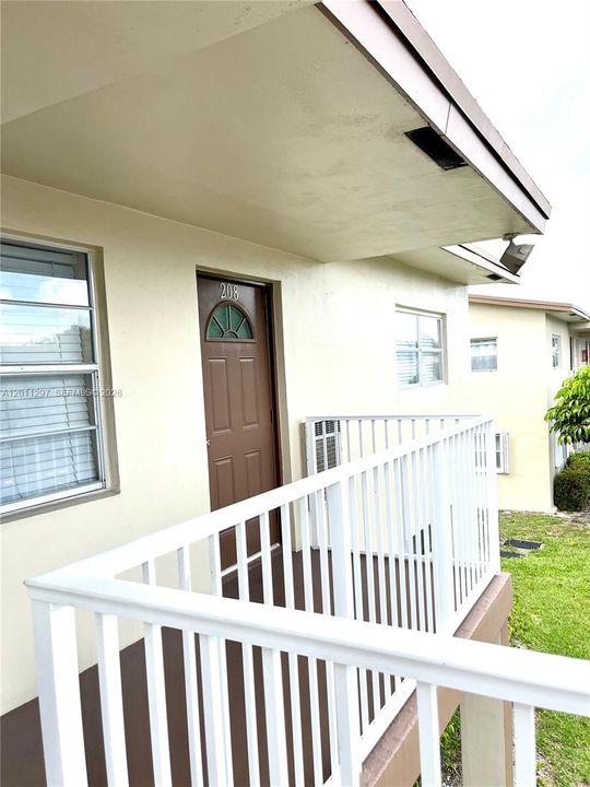 En Venta: $149,900 (2 camas, 2 baños, 990 Pies cuadrados)