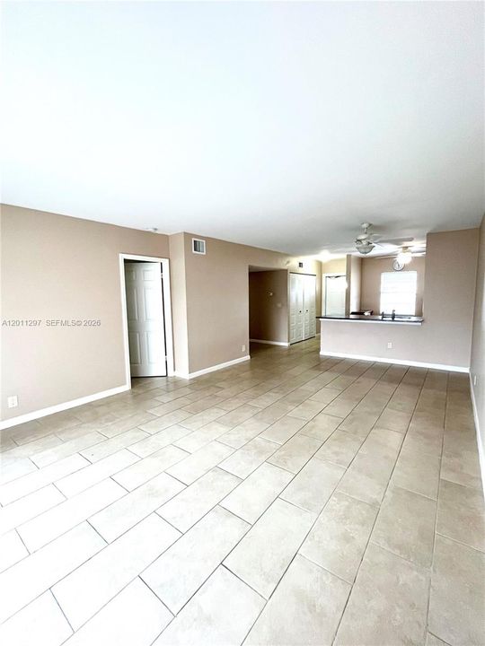 En Venta: $149,900 (2 camas, 2 baños, 990 Pies cuadrados)