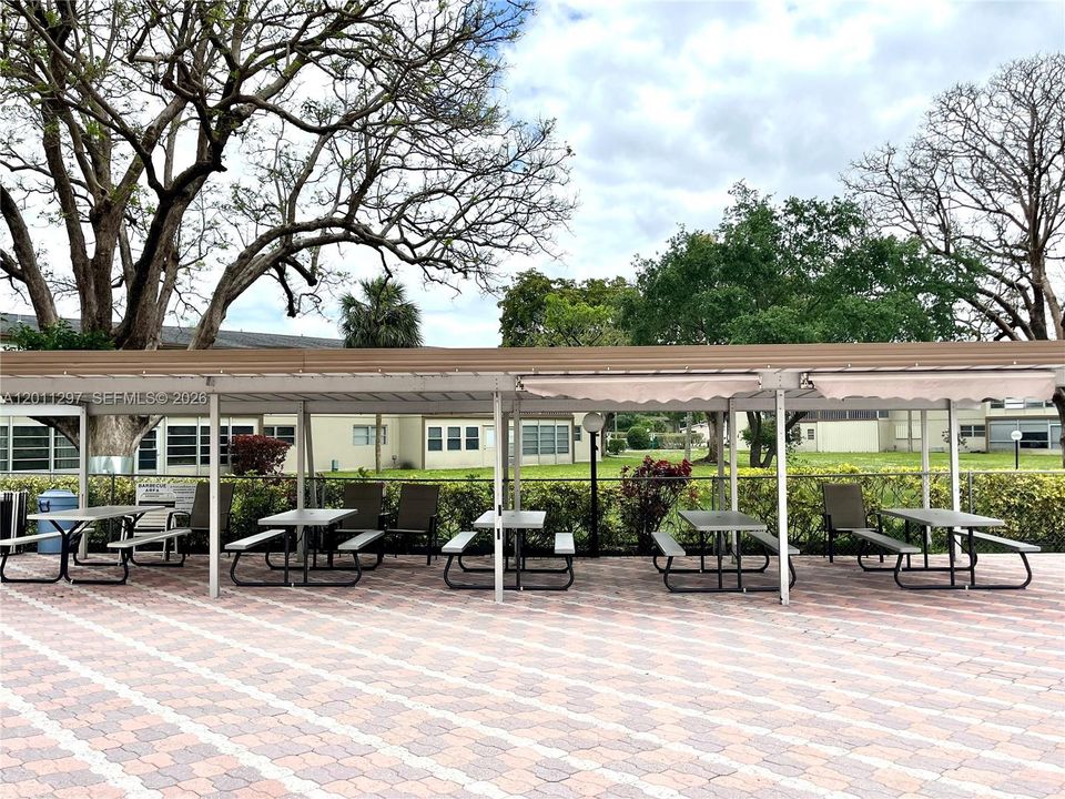 En Venta: $149,900 (2 camas, 2 baños, 990 Pies cuadrados)