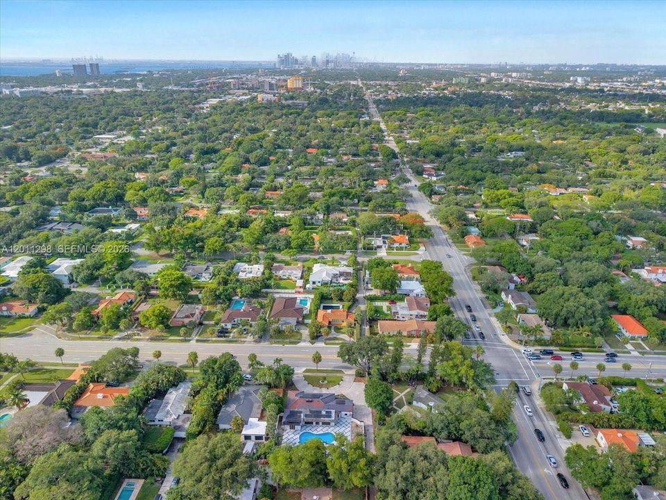 На продажу: $2,499,000 (4 спален, 3 ванн, 2922 Квадратных фут)