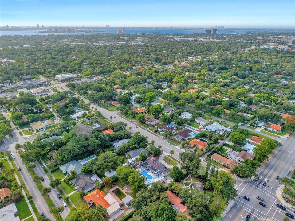 На продажу: $2,499,000 (4 спален, 3 ванн, 2922 Квадратных фут)