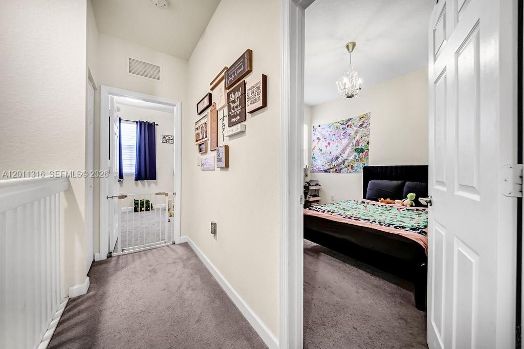 En Venta: $499,000 (3 camas, 2 baños, 1412 Pies cuadrados)