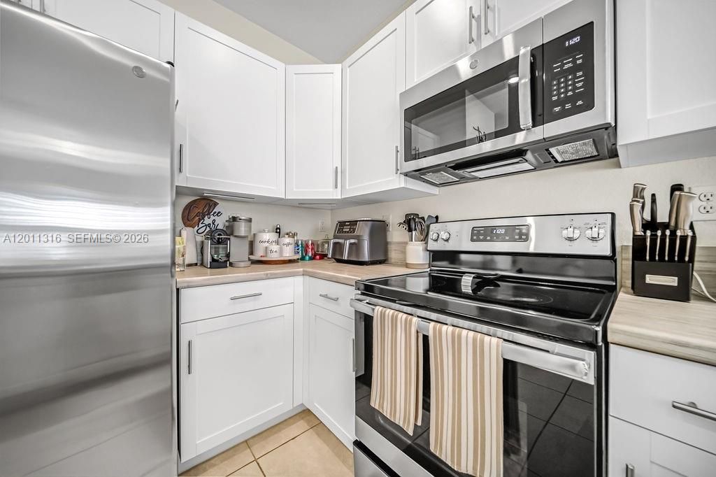 En Venta: $499,000 (3 camas, 2 baños, 1412 Pies cuadrados)
