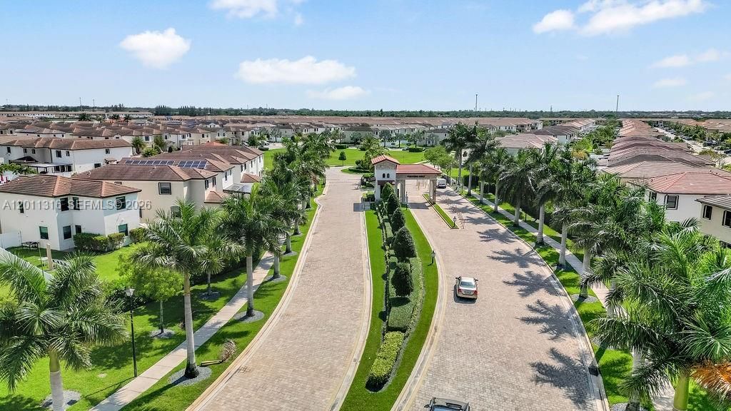 En Venta: $499,000 (3 camas, 2 baños, 1412 Pies cuadrados)