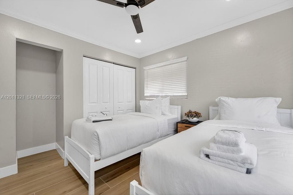 For Rent: $6,600 (4 beds, 2 baths, 1324 Square Feet)