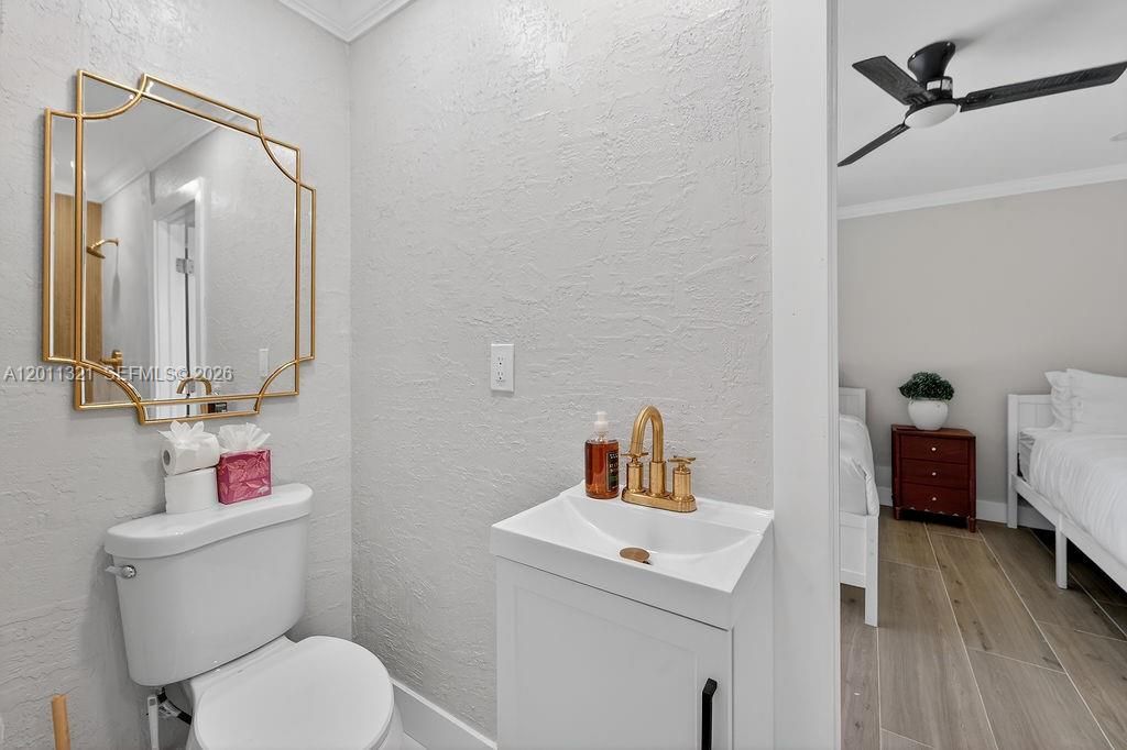 For Rent: $6,600 (4 beds, 2 baths, 1324 Square Feet)