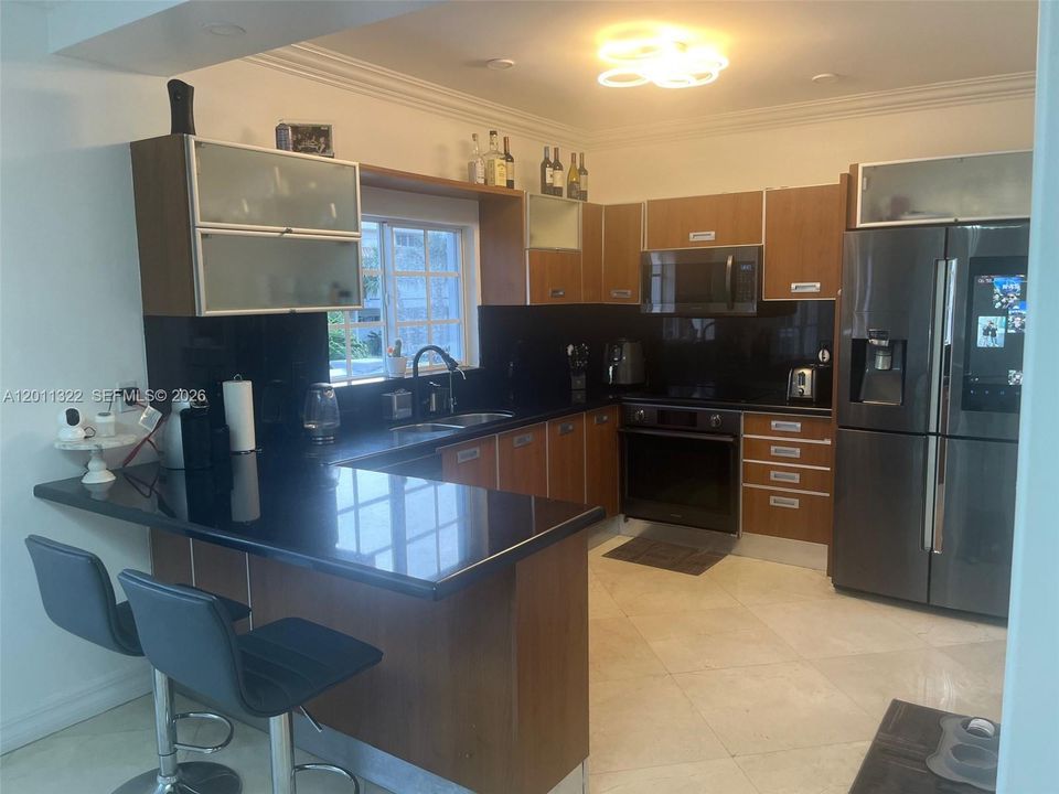 En Venta: $1,799,000 (3 camas, 3 baños, 3195 Pies cuadrados)