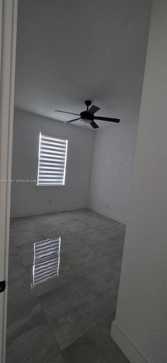 Activo con contrato: $275,000 (3 camas, 2 baños, 1758 Pies cuadrados)