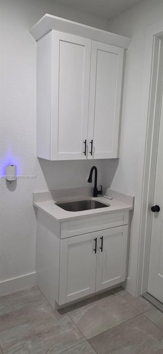 Activo con contrato: $275,000 (3 camas, 2 baños, 1758 Pies cuadrados)