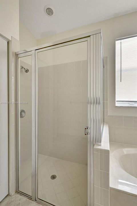 Active With Contract: $3,650 (3 beds, 2 baths, 1774 Square Feet)