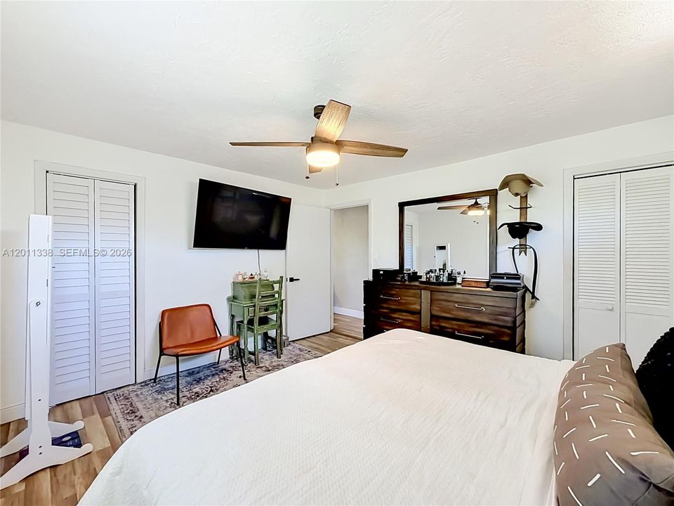 En Venta: $365,000 (2 camas, 1 baños, 849 Pies cuadrados)