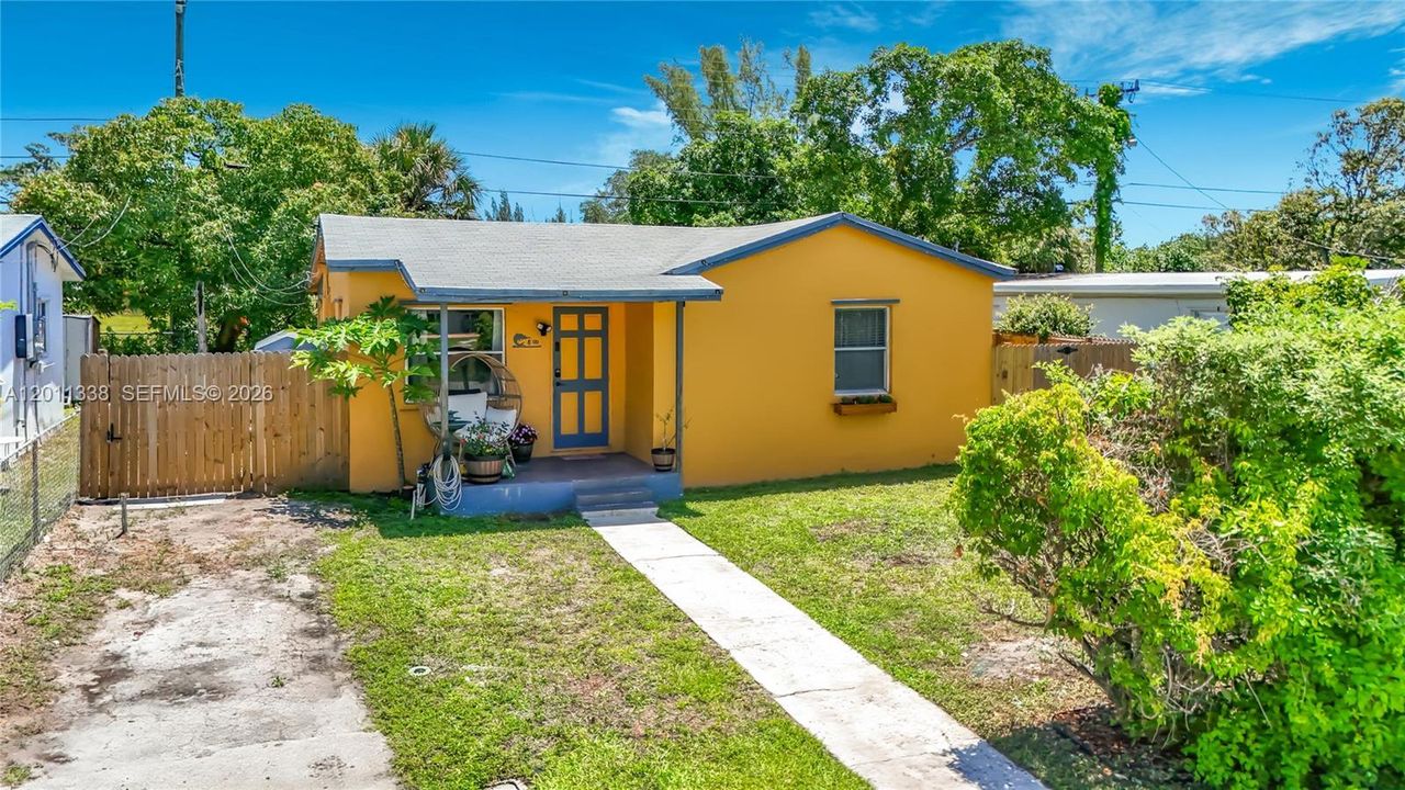 En Venta: $365,000 (2 camas, 1 baños, 849 Pies cuadrados)