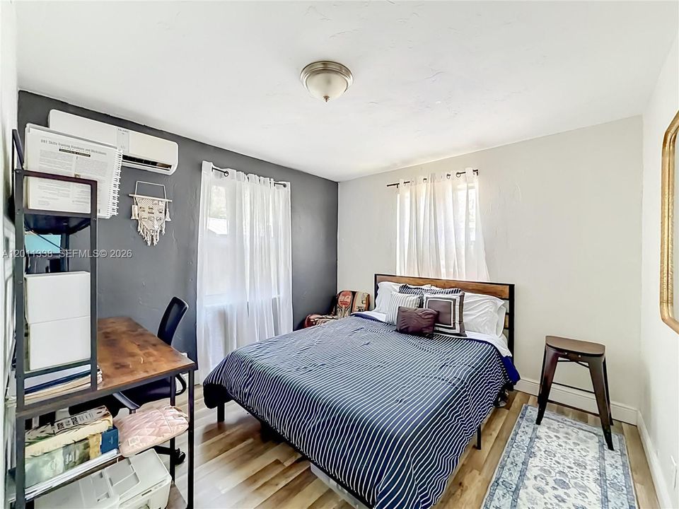 En Venta: $365,000 (2 camas, 1 baños, 849 Pies cuadrados)