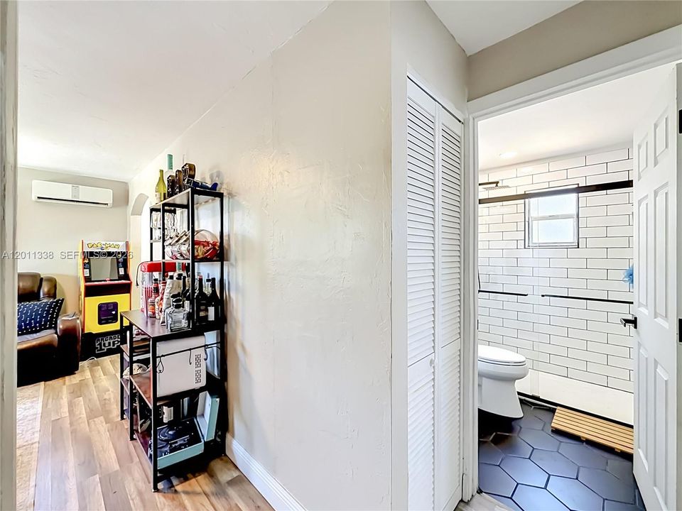 En Venta: $365,000 (2 camas, 1 baños, 849 Pies cuadrados)