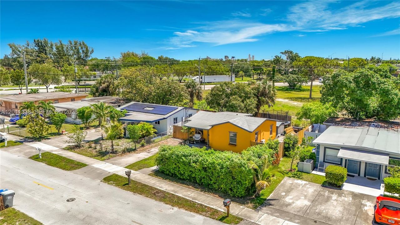 En Venta: $365,000 (2 camas, 1 baños, 849 Pies cuadrados)