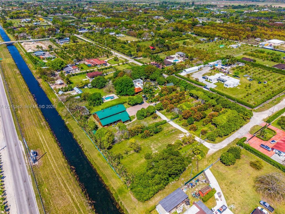 En Venta: $6,900,000 (4 camas, 2 baños, 6667 Pies cuadrados)