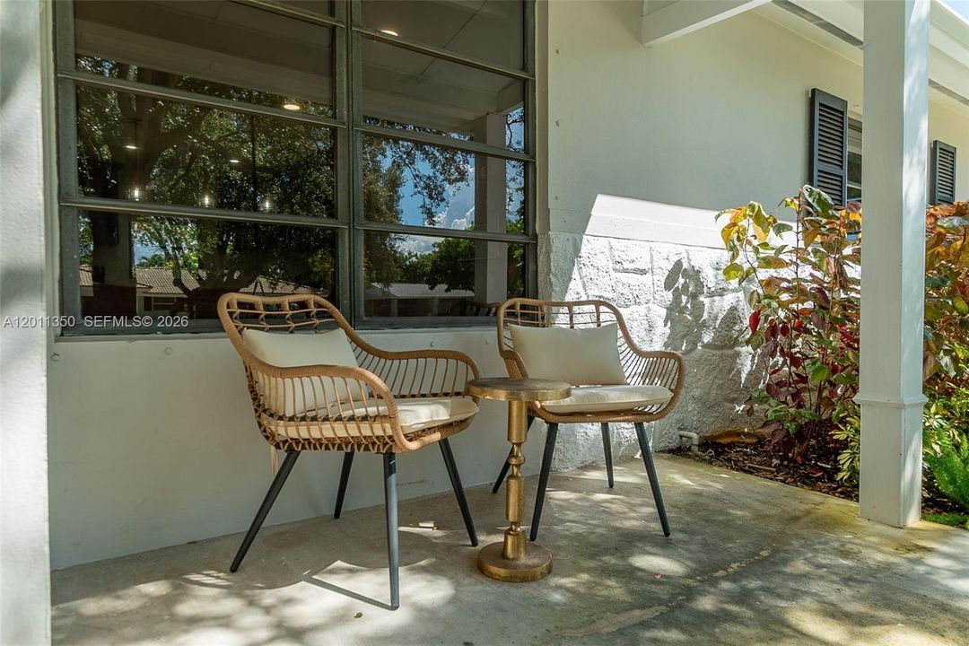 For Rent: $6,500 (4 beds, 3 baths, 1616 Square Feet)