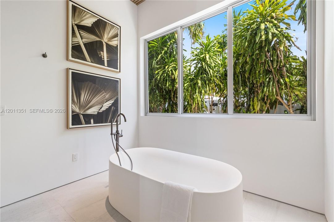 For Sale: $2,600,000 (4 beds, 4 baths, 3445 Square Feet)