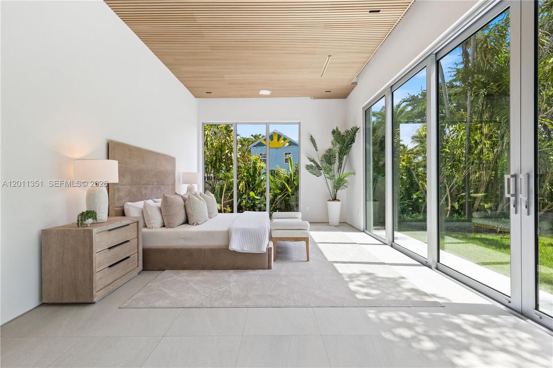 For Sale: $2,600,000 (4 beds, 4 baths, 3445 Square Feet)