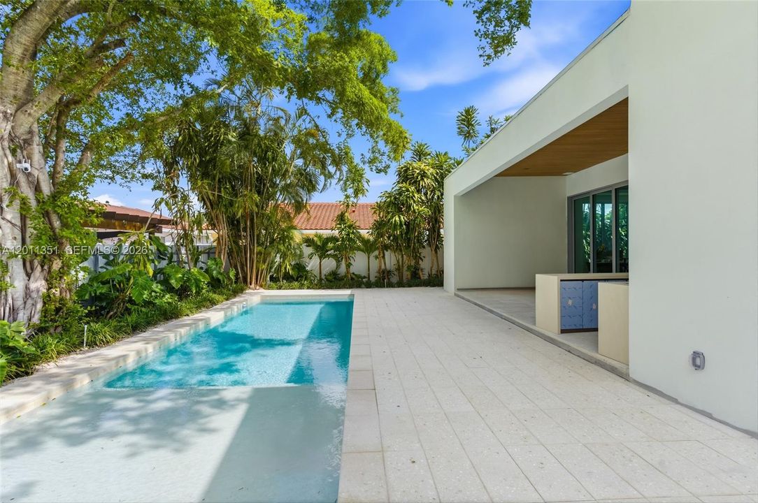 For Sale: $2,600,000 (4 beds, 4 baths, 3445 Square Feet)