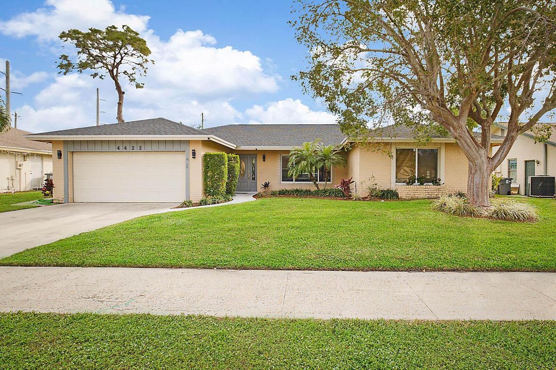 01_4422_Brandywine_Drive1_mls
