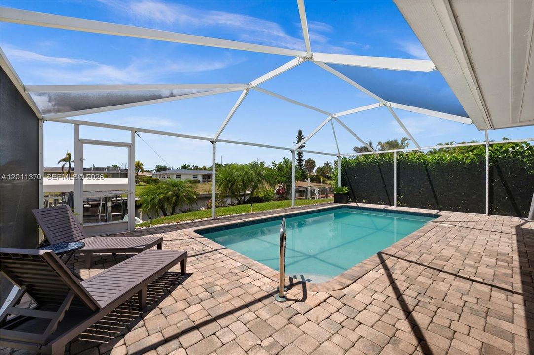 Western exposure pool for great SW Florida sunshine!