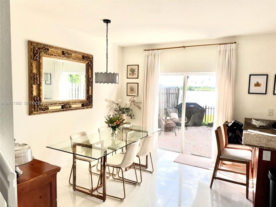 Recently Rented: $3,000 (3 beds, 2 baths, 1416 Square Feet)