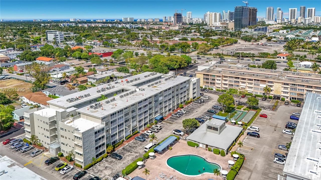 Active With Contract: $190,000 (2 beds, 2 baths, 1074 Square Feet)