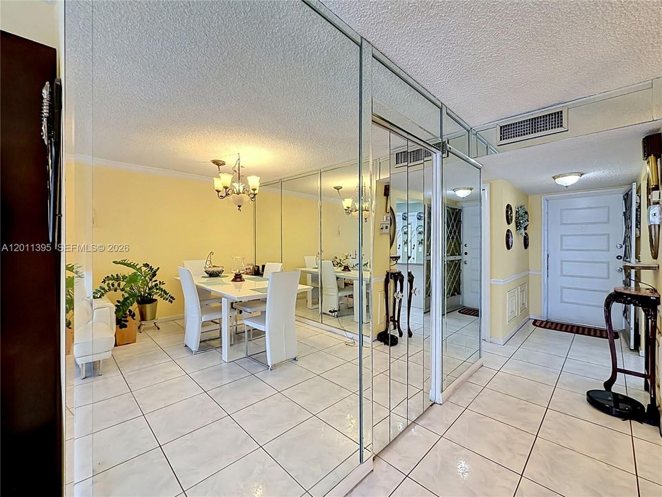 Active With Contract: $190,000 (2 beds, 2 baths, 1074 Square Feet)