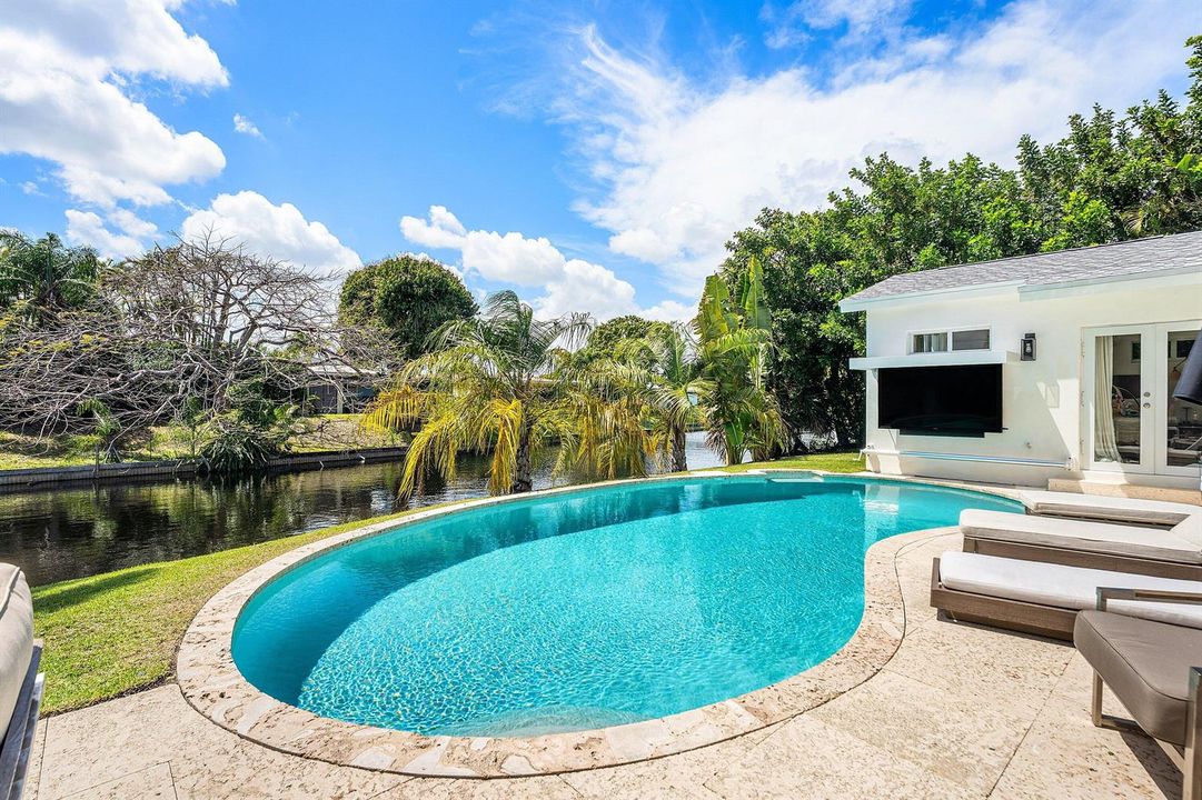 Pool / Patio
