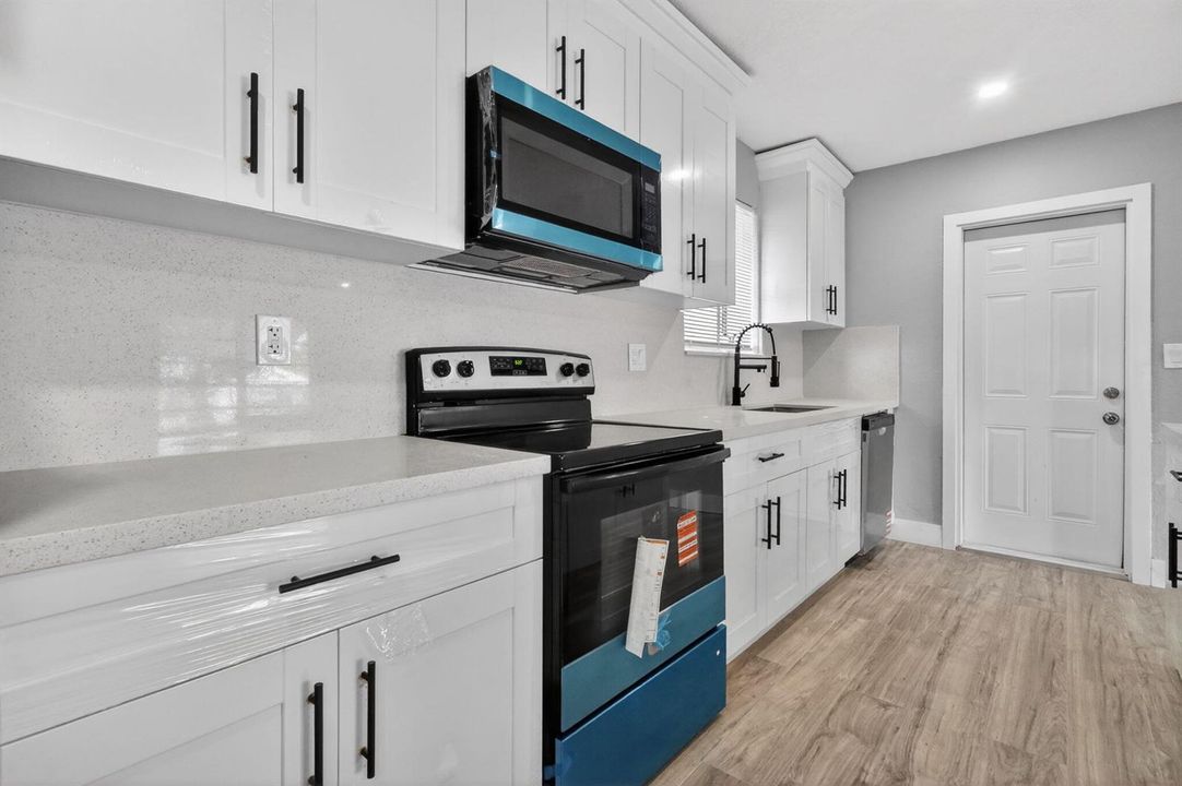 6-web-or-mls-8H3A0822