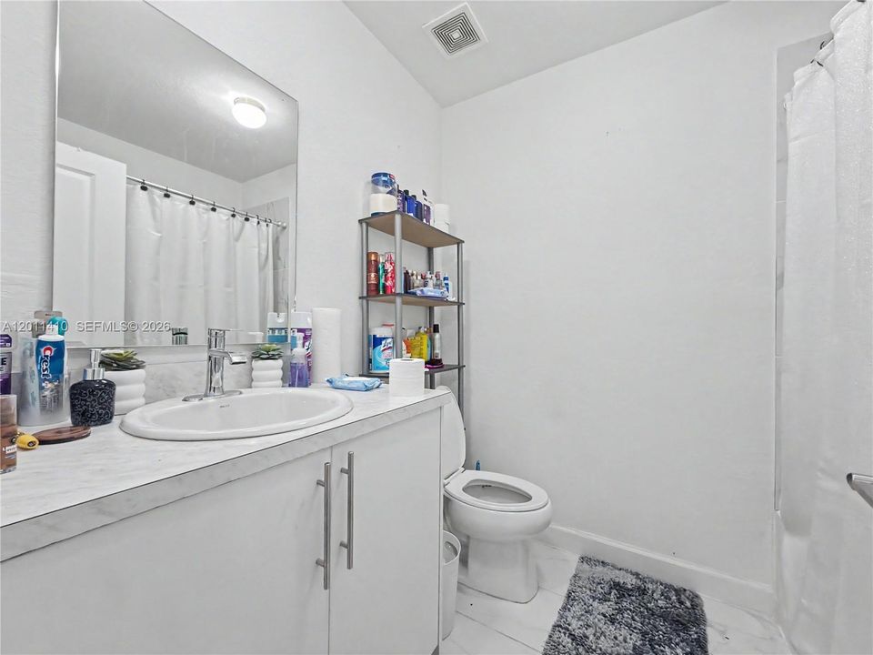 For Sale: $389,000 (4 beds, 3 baths, 1338 Square Feet)