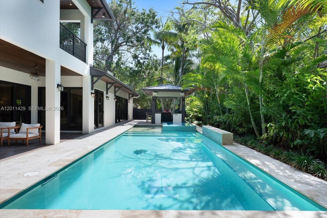 For Sale: $4,750,000 (7 beds, 6 baths, 6060 Square Feet)