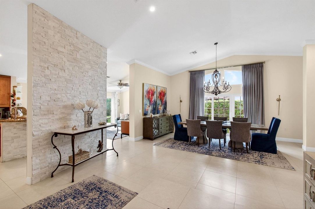 Formal Dining