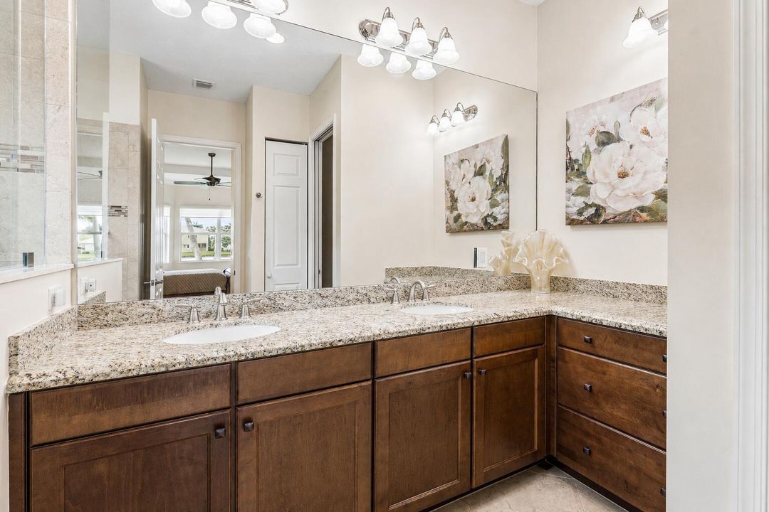 Primary Bathroom w/ Dual SInks