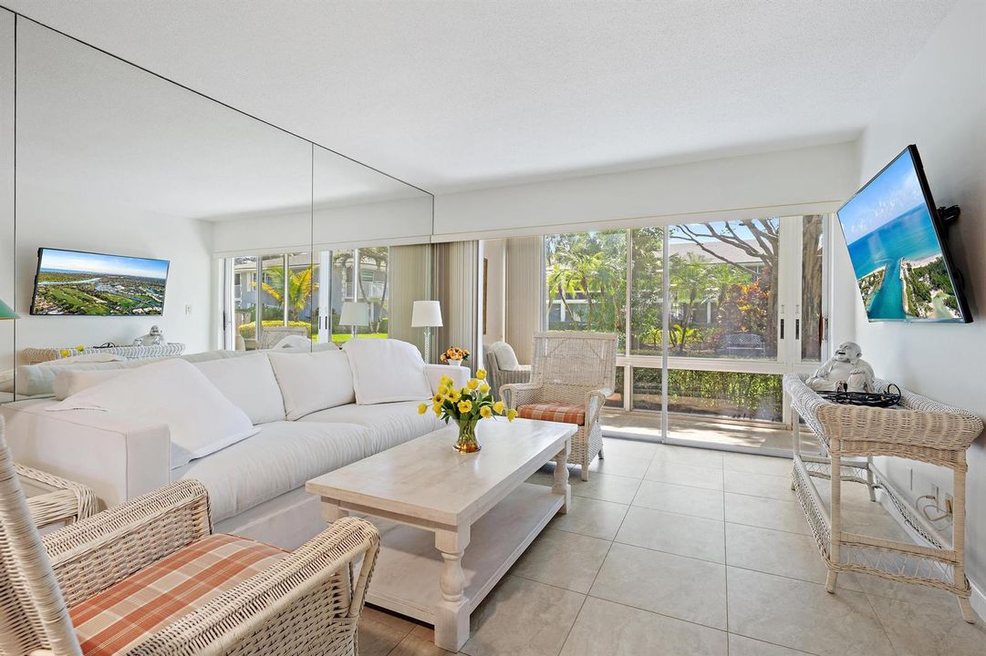 50 Celestial Way apt 105- Living 3